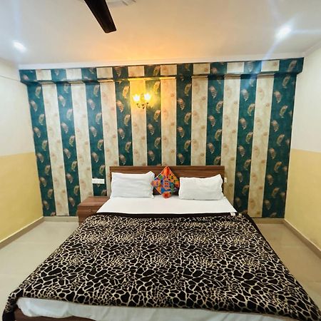 Sainik Guest House 500Mtr From Medanta Hospital Lucknow Eksteriør bilde