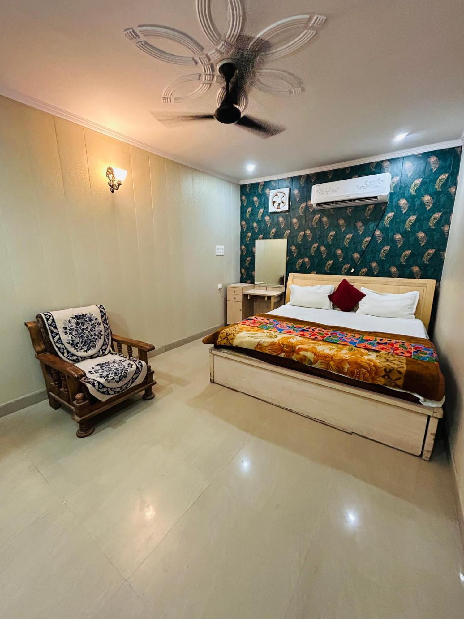 Sainik Guest House 500Mtr From Medanta Hospital Lucknow Eksteriør bilde